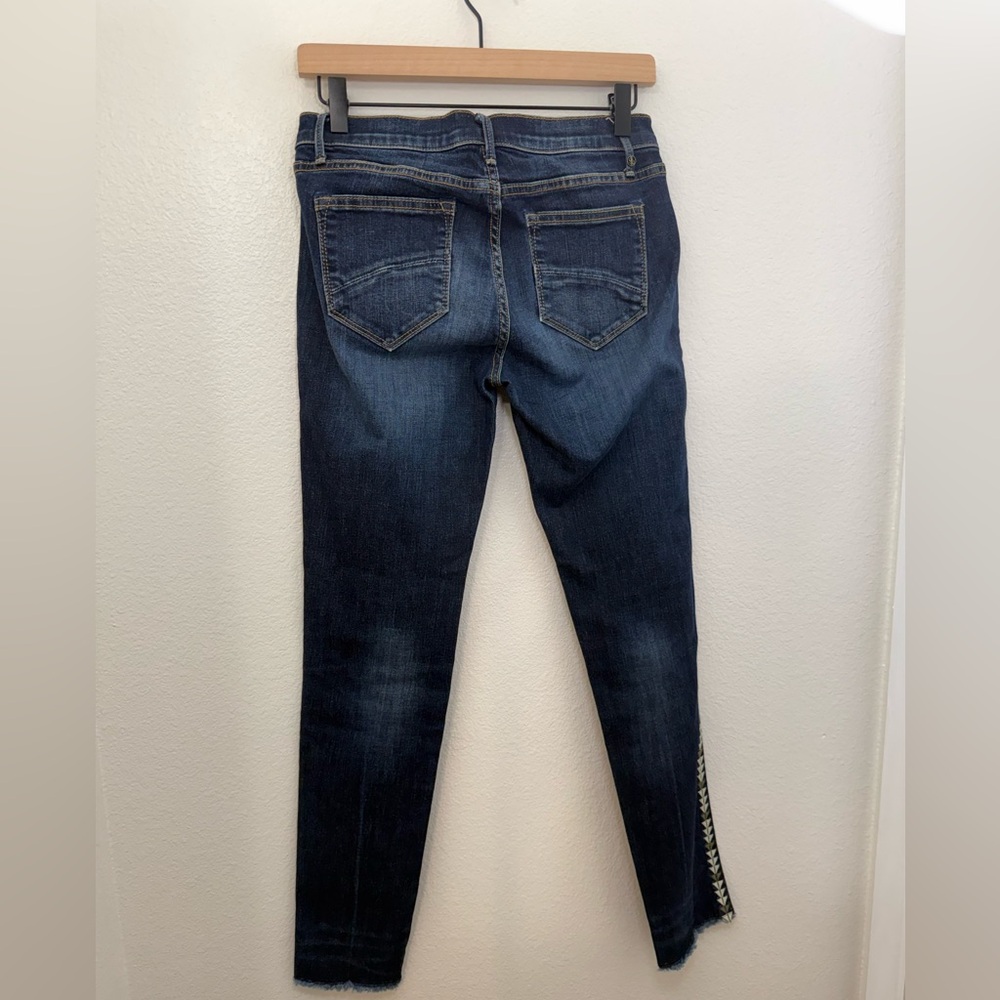 Driftwood Marilyn Womens Sz 26 Aztec Embroidery Indigo Classic Cut Skinny Jeans - Picture 2 of 10